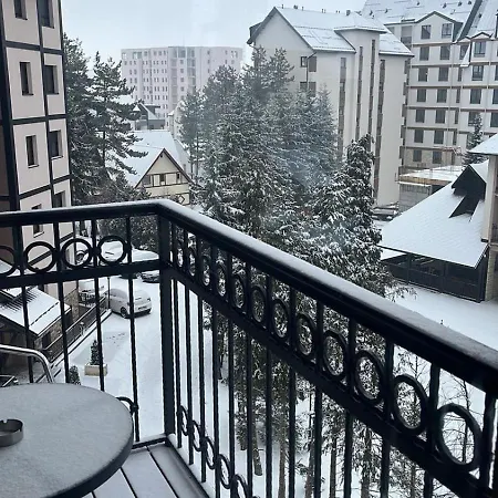 Apartment 21